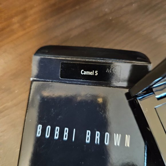 Bobbi Brown Eye Shadow in Camel (NIB) - Picture 4 of 6